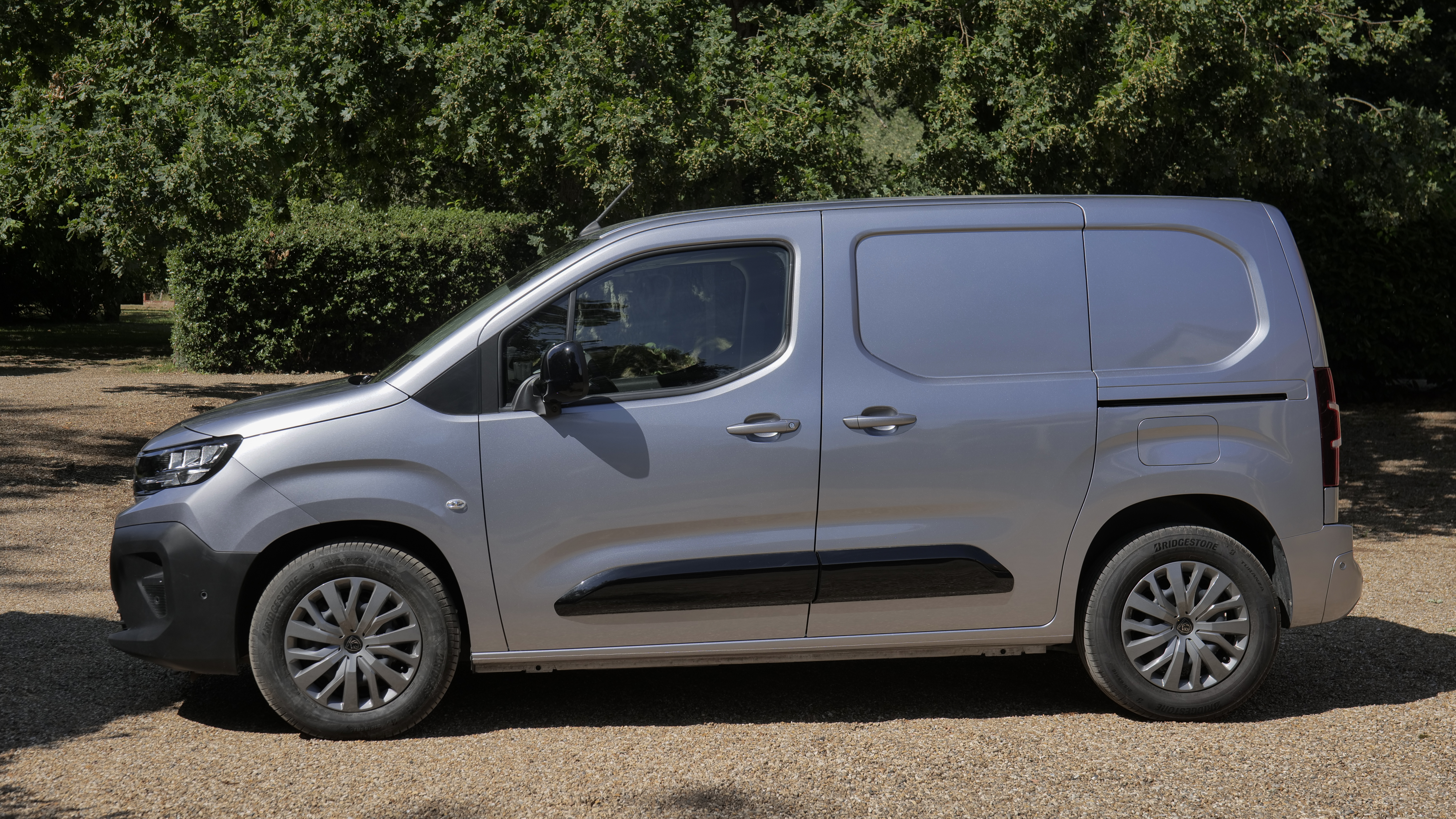 PEUGEOT PARTNER 1.5 BlueHDi 130 Professional Plus Van EAT8